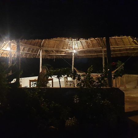 KilindoniRasta House住宿加早餐旅馆 外观 照片